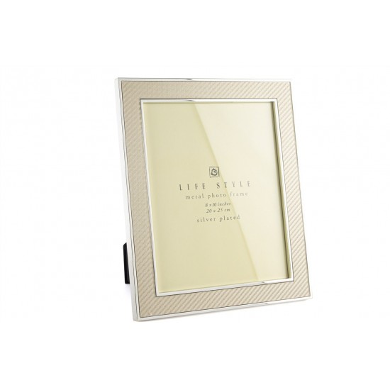 Silver Kenarlı Krem Kumaş Çerçeve 20x25cm Silver Kenarlı Krem Kumaş Çerçeve 20x25cm
